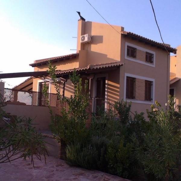 (For Sale) Residential Detached house || Fokida/Galaxidi - 122 Sq.m, 2 Bedrooms, 208.000€ 