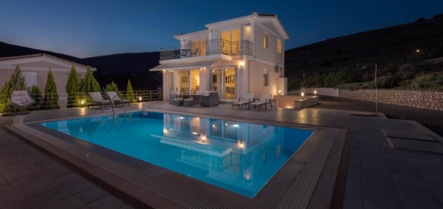 (For Sale) Residential Villa || Fokida/Galaxidi - 174 Sq.m, 3 Bedrooms, 385.000€ 