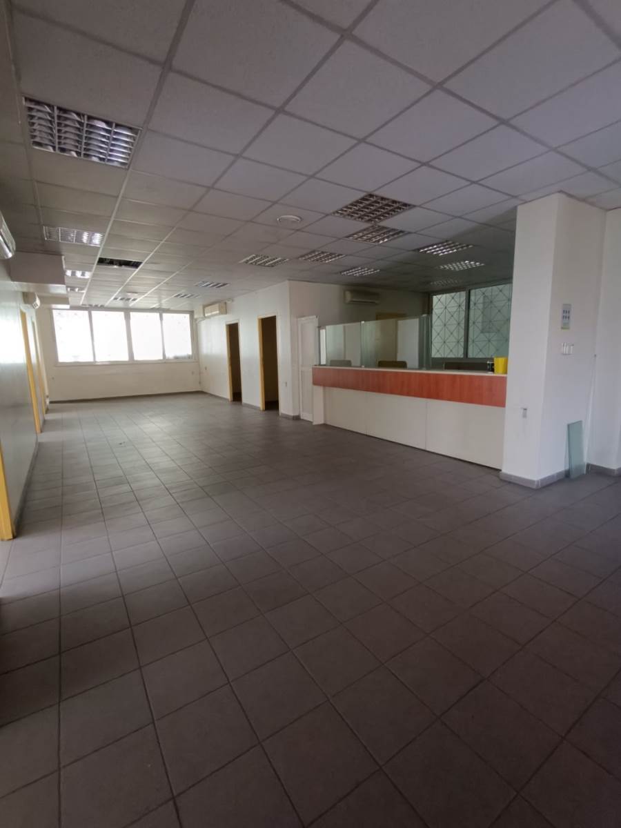 (For Sale) Commercial Commercial Property || Piraias/Agios Ioannis Renti - 500 Sq.m, 430.000€ 