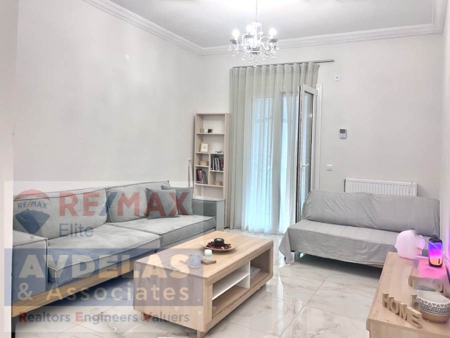 (For Sale) Residential Apartment || Athens Center/Athens - 71 Sq.m, 2 Bedrooms, 140.000€ 