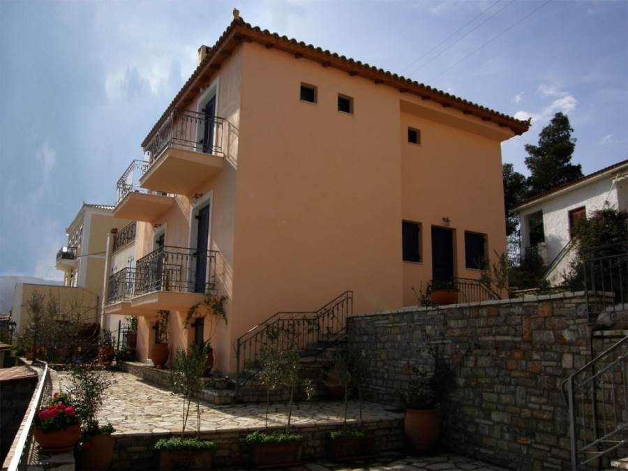 (For Sale) Residential Maisonette || Fokida/Galaxidi - 198 Sq.m, 4 Bedrooms, 450.000€ 