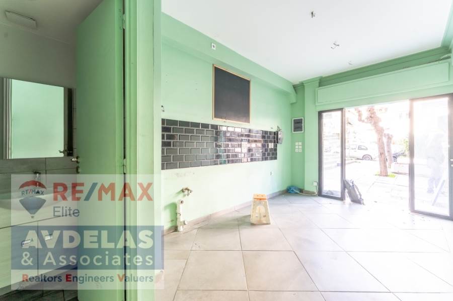 (For Sale) Commercial Retail Shop || Athens Center/Athens - 20 Sq.m, 125.000€ 