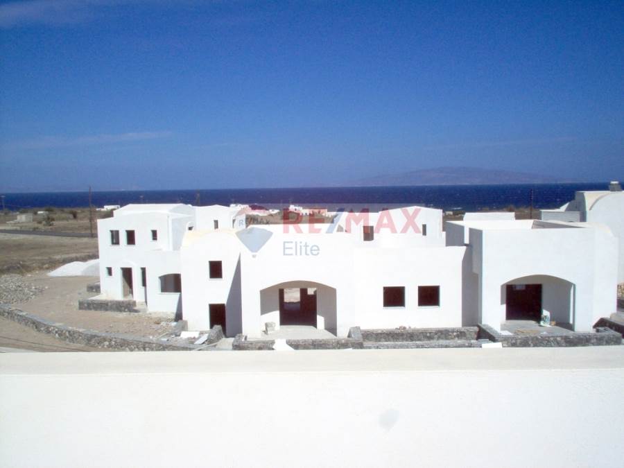 (For Sale) Residential Detached Houses Complex || Cyclades/Santorini-Oia - 1.560 Sq.m, 5.500.000€ 