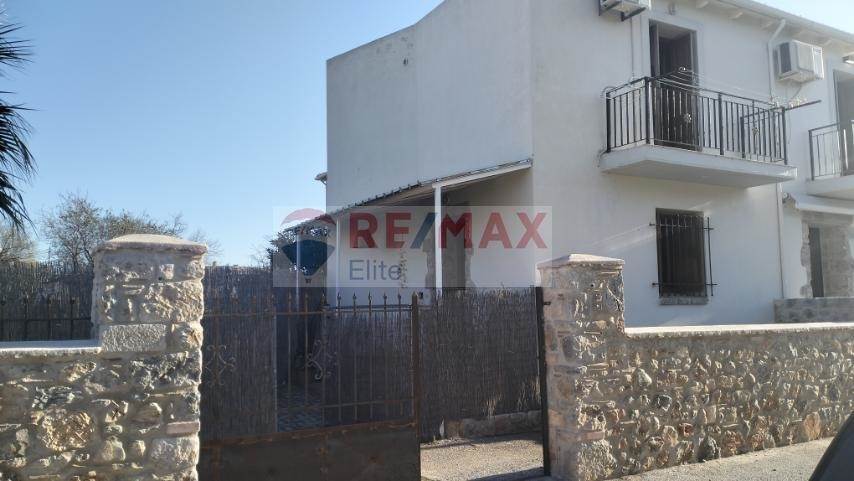 (Προς Πώληση) Κατοικία Μεζονέτα || Ν. Φωκίδας/Γαλαξίδι - 74 τ.μ, 2 Υ/Δ, 170.000€ 
