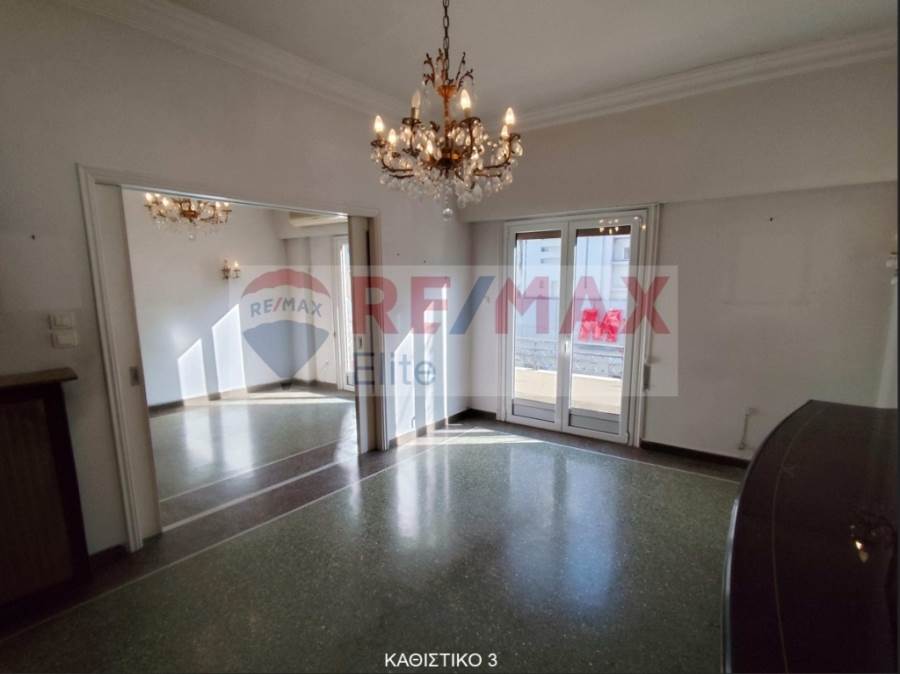 (For Sale) Residential Apartment || Athens Center/Vyronas - 102 Sq.m, 3 Bedrooms, 160.000€ 