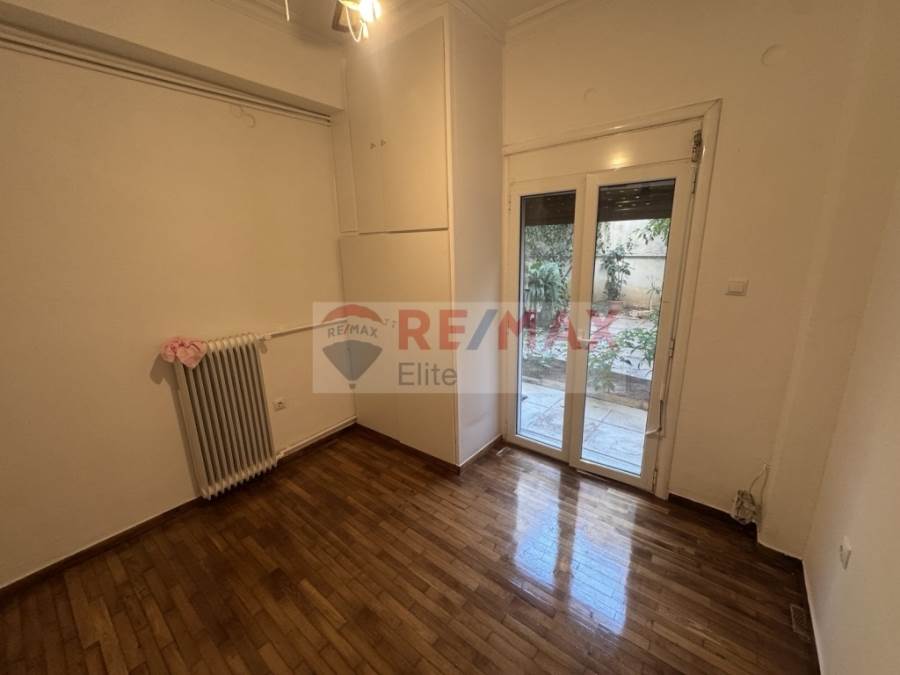 (For Sale) Residential Studio || Athens South/Nea Smyrni - 31 Sq.m, 75.000€ 