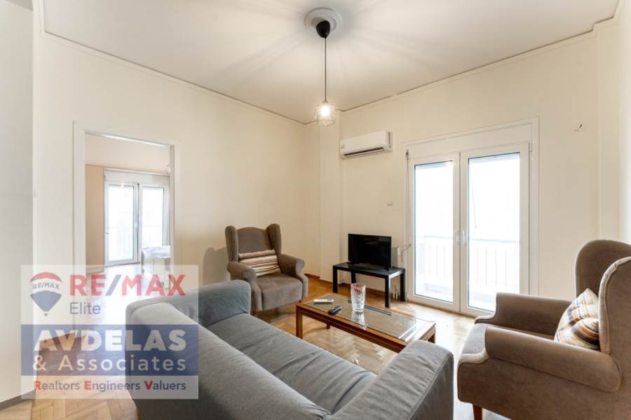 (For Rent) Residential Apartment || Athens South/Nea Smyrni - 76 Sq.m, 2 Bedrooms, 900€ 