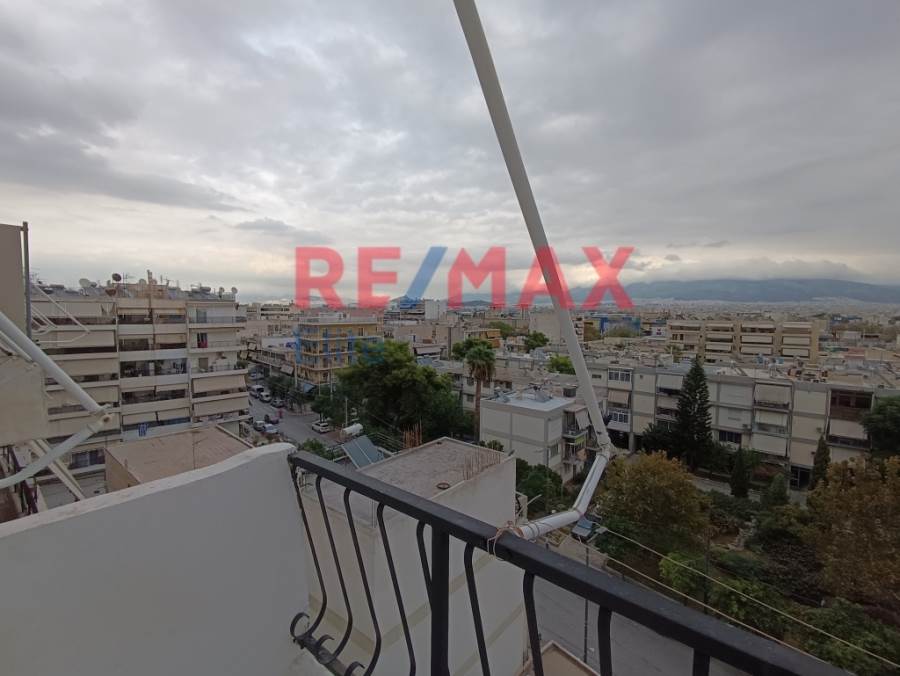 (Προς Πώληση) Κατοικία Διαμέρισμα || Πειραιάς/Άγιος Ι. Ρέντη - 75 τ.μ, 2 Υ/Δ, 180.000€ 